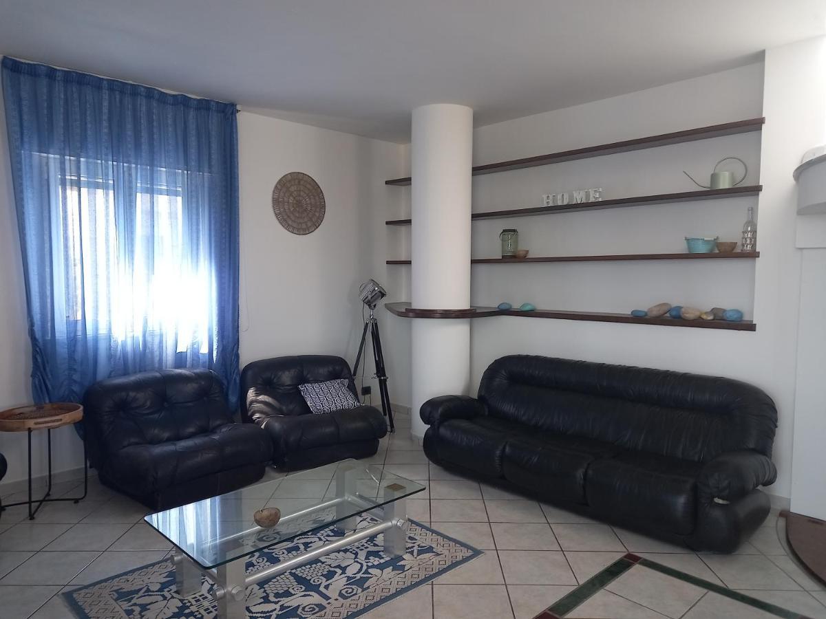 Villa Acquamarina Calasetta Eksteriør bilde