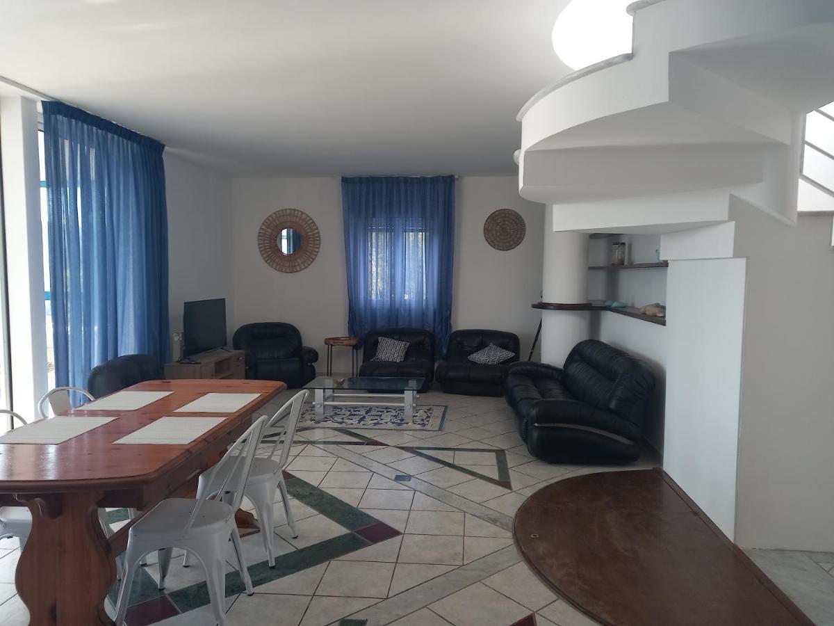 Villa Acquamarina Calasetta Eksteriør bilde